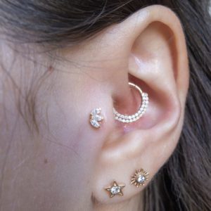 oreille avec composition de bijoux BVLA